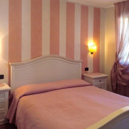 Miane B&B Ernestina מראה חיצוני תמונה
